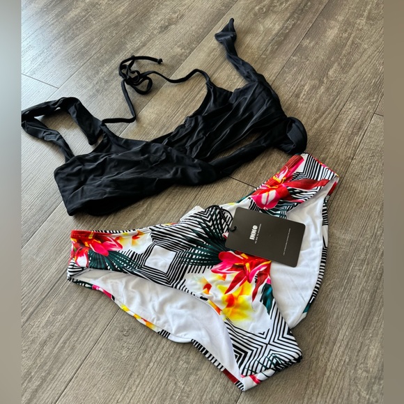 INNO floral wrap around scrunchy swimming set 🖤 - Picture 8 of 9